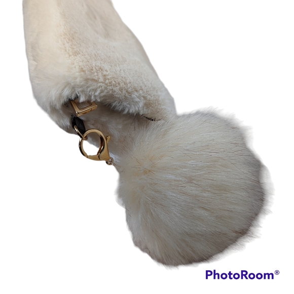 Faux Fur Crossbody Bag With Pom Detachable Gold Crossbody Chain Off White - Picture 3 of 13